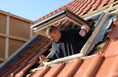 Pose de fenêtres de toit Velux à Gourhel